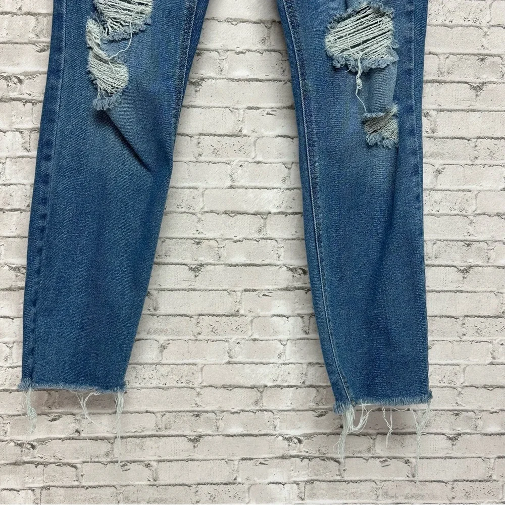 OLD NAVY ROCKSTAR SUPER SKINNY Women Size 8 Jeans Distressed Raw Hem